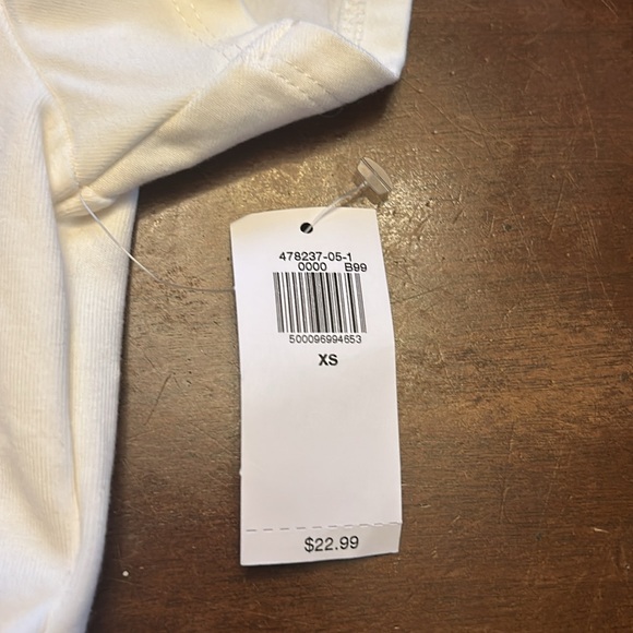 Old Navy “PowerChill Ultra Crop Top T-Shirt” Size xs - Picture 2 of 5